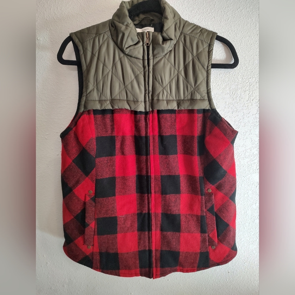 BUFFALO PLAID VEST